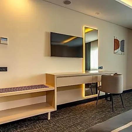 Ft Lotus Thermal & Spa, Trademark Collection By Wyndham Hotel İzmir